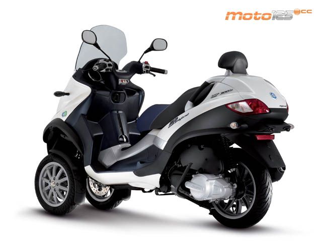 Piaggio MP3 300 LT Hybrid — foto 3