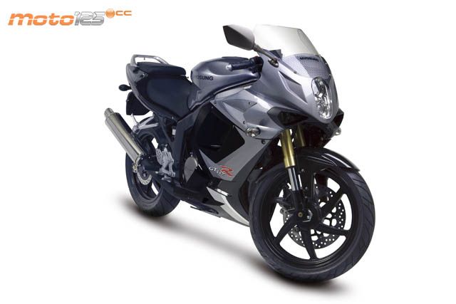 Hyosung Comet GT 125 R — foto 3