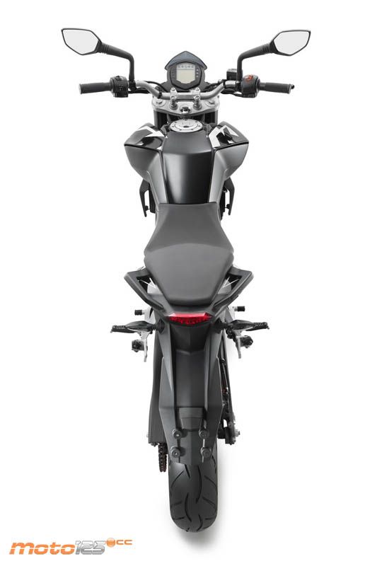 KTM Duke 125 — foto 4