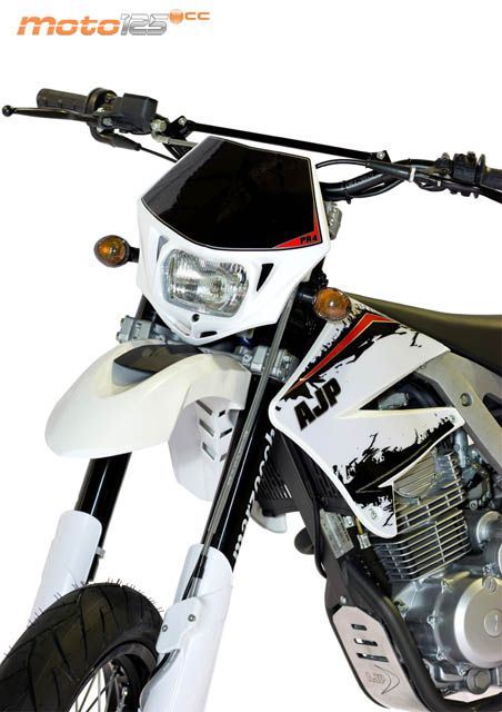 AJP PR4 Supermoto 125 — foto 4