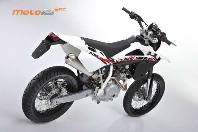Husqvarna SMR 125 — foto 4