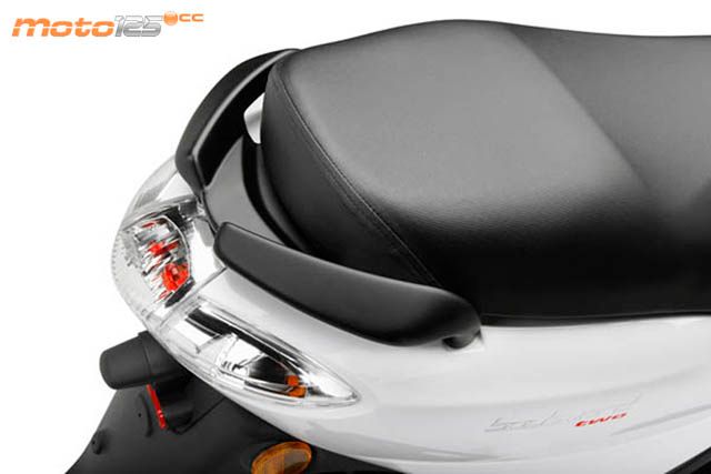 Derbi Boulevard 125 — foto 4
