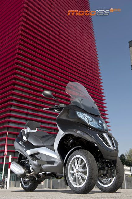 Piaggio MP3 Touring 125 RL — foto 4
