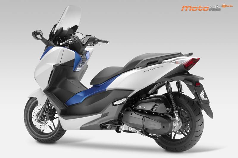 Honda Forza 125 — foto 4