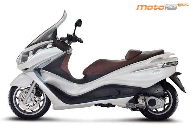 Piaggio X10 125 Elegance — foto 4