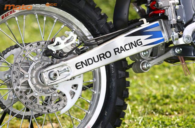 Suzuki RM125 E — foto 4