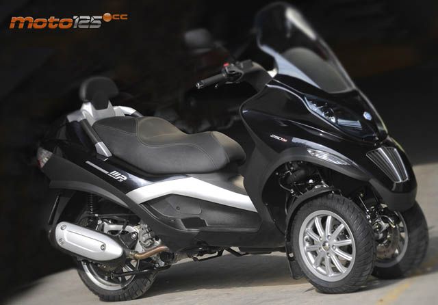 Piaggio MP3 125 RL ie — foto 5