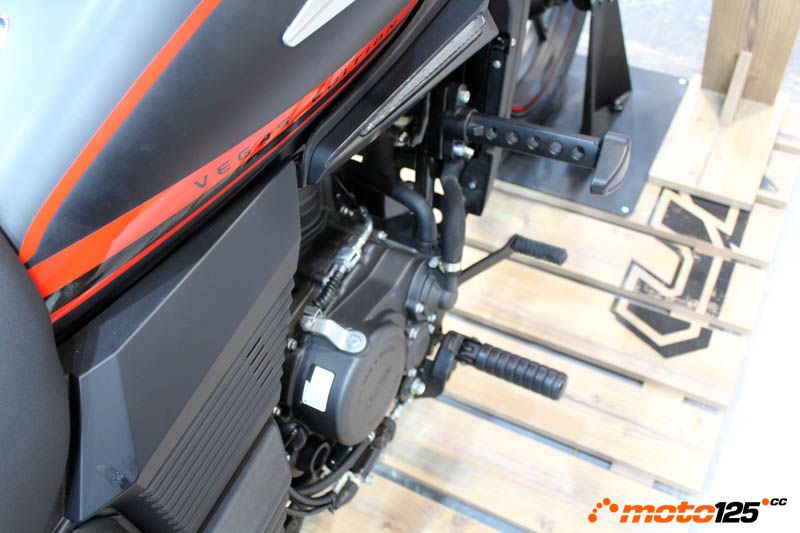 UM Motorcycle Renegade Comando 125 — foto 5