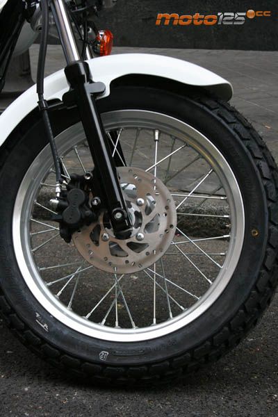 Suzuki Van Van 125 — foto 5