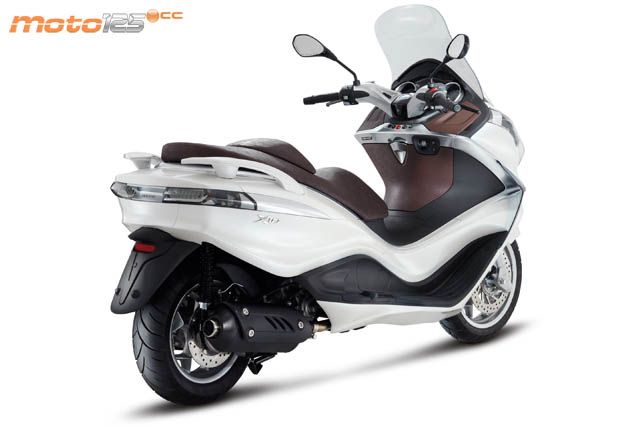Piaggio X10 125 Elegance — foto 5
