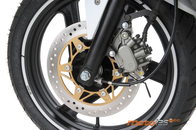Daelim Roadwin R 125 FI — foto 5