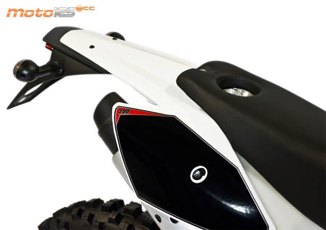 AJP PR4 Enduro 125 — foto 5