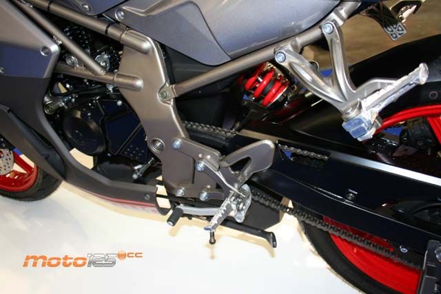 Hyosung GD125 EXIV — foto 5