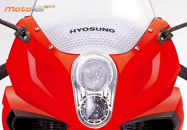 Hyosung Comet GT 125 R — foto 5