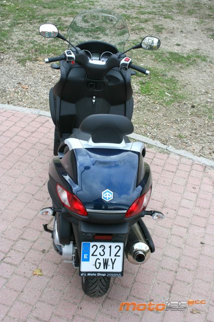 Piaggio MP3 400 LT — foto 6