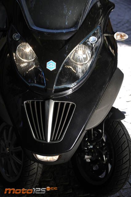 Piaggio MP3 250 LT — foto 6