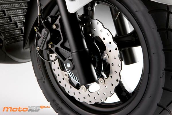 Kymco Super Dink 125i — foto 6