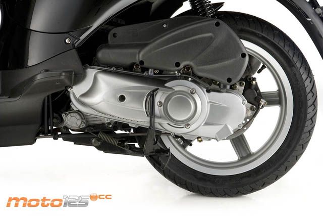 Aprilia Scarabeo 125 ie — foto 6