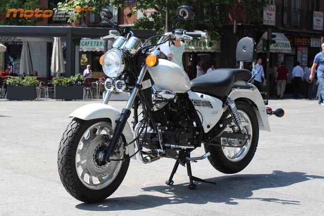 Keeway Superlight 125 LE — foto 6