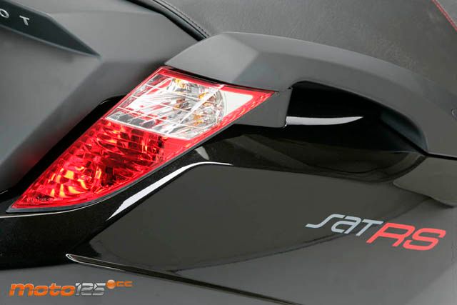 Peugeot Satelis 125 RS — foto 6