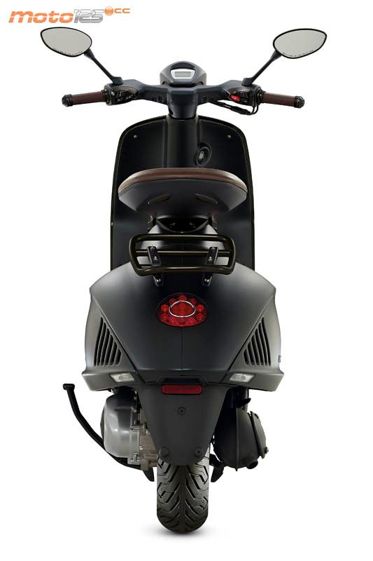 Vespa 946 Emporio Armani — foto 7