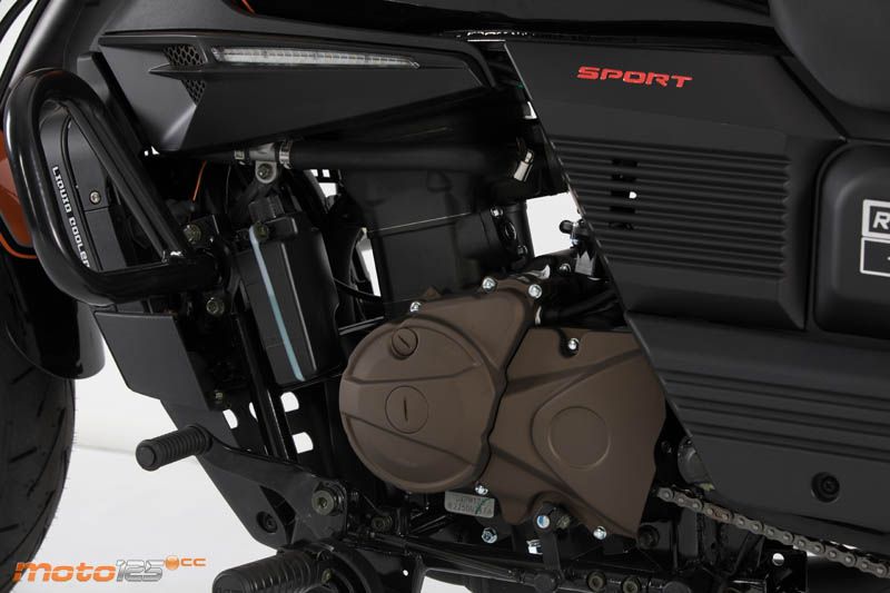 UM Renegade Sport S 125 — foto 7