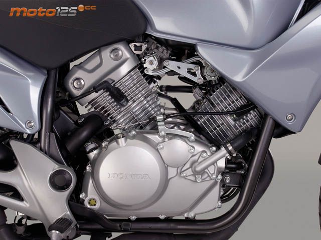 Honda Varadero 125 — foto 7