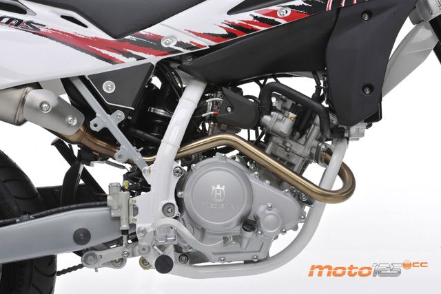 Husqvarna SMR 125 — foto 7