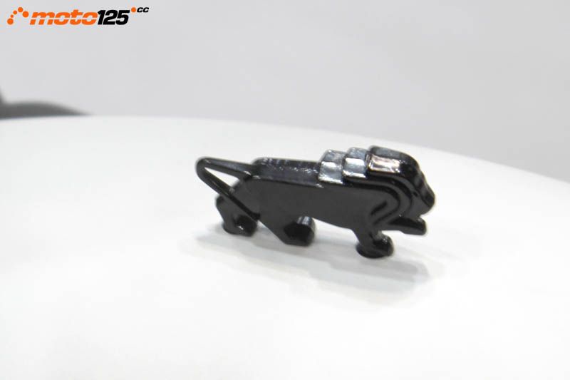 Benelli Leoncino 125 — foto 7