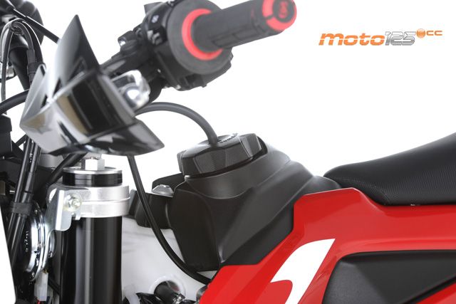 Husqvarna WR 125 — foto 7