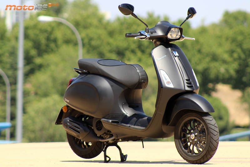 Vespa Sprint Notte 125 — foto 7