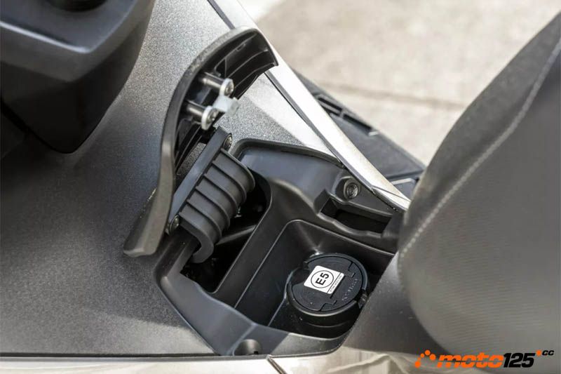 Kymco SkyTown 125 — foto 7