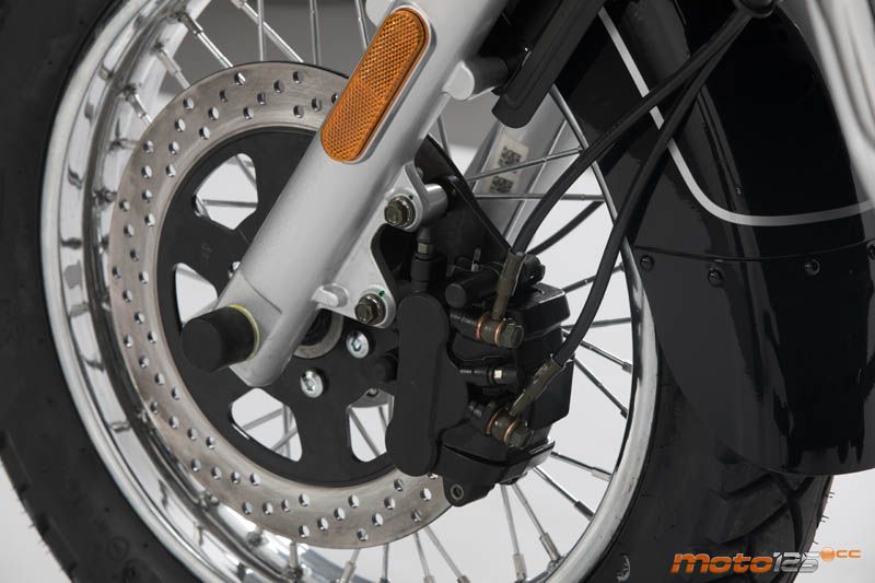 UM Renegade Classic 125 — foto 7