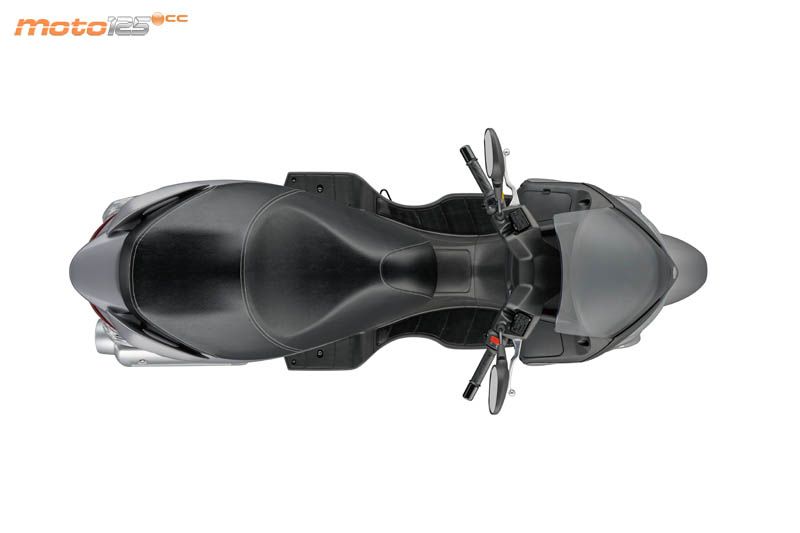 Suzuki Burgman 125 — foto 7