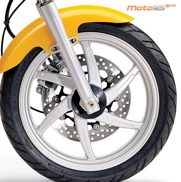Hyosung Comet GT 125 — foto 7