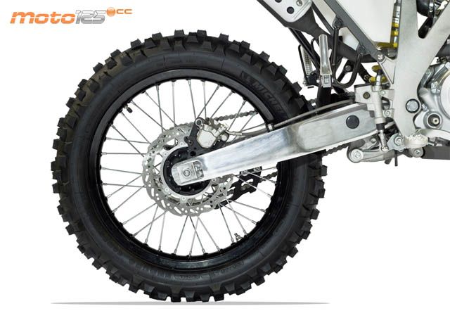 AJP PR4 Enduro 125 — foto 8