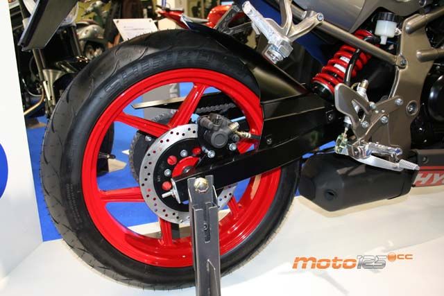 Hyosung GD125 EXIV — foto 8