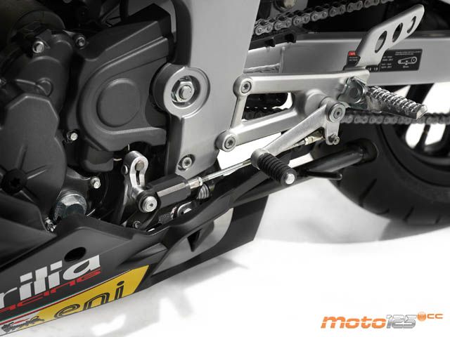 Aprilia RS4 125 Replica — foto 8