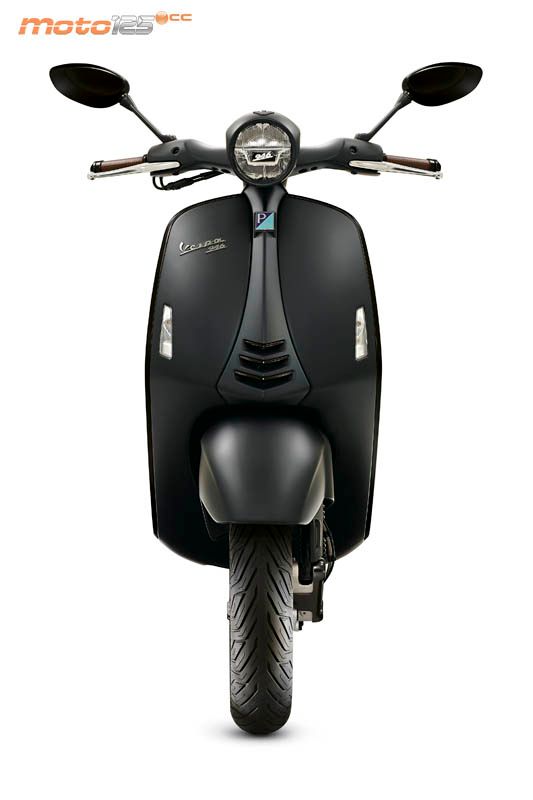 Vespa 946 Emporio Armani — foto 8