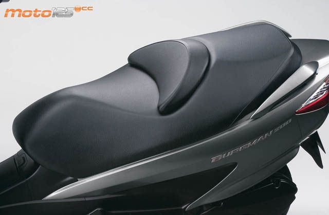 Suzuki Burgman 125 — foto 8