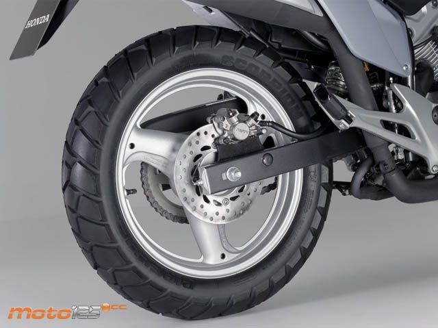 Honda Varadero 125 — foto 8