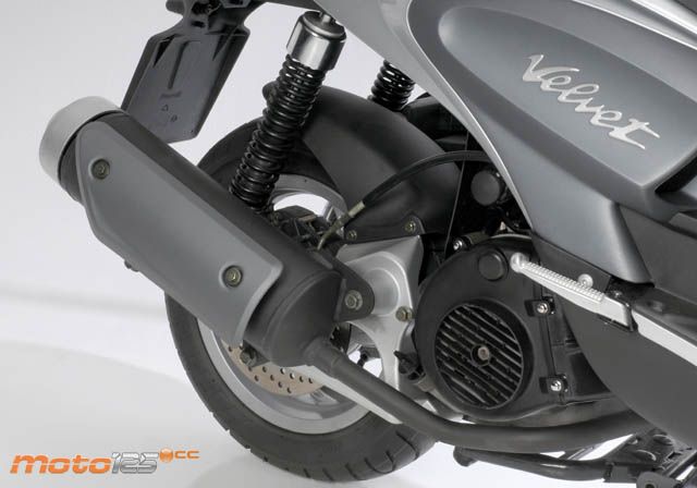 Benelli Velvet 125 — foto 8
