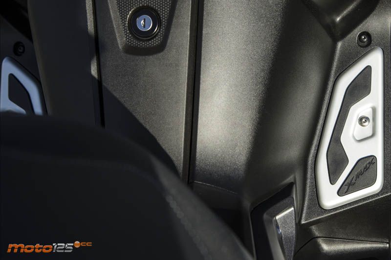 Yamaha X-Max 125 MomoDesign — foto 8