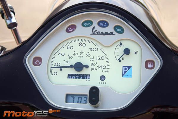 Vespa LX Touring 125 ie — foto 7