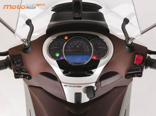 Piaggio Beverly 125 S ie — foto 8