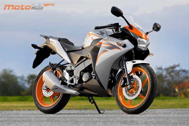 Honda CBR125R — foto 8