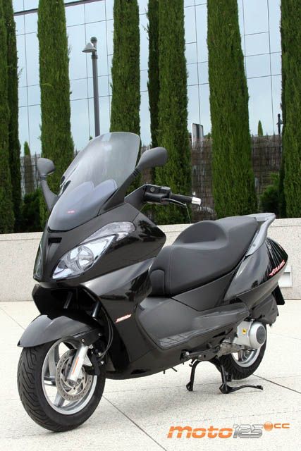 Aprilia Atlantic 125 — foto 8