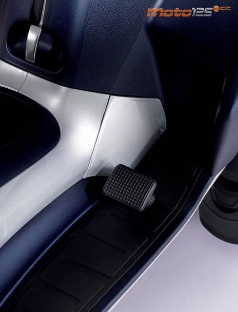 Piaggio MP3 300 LT Hybrid — foto 8