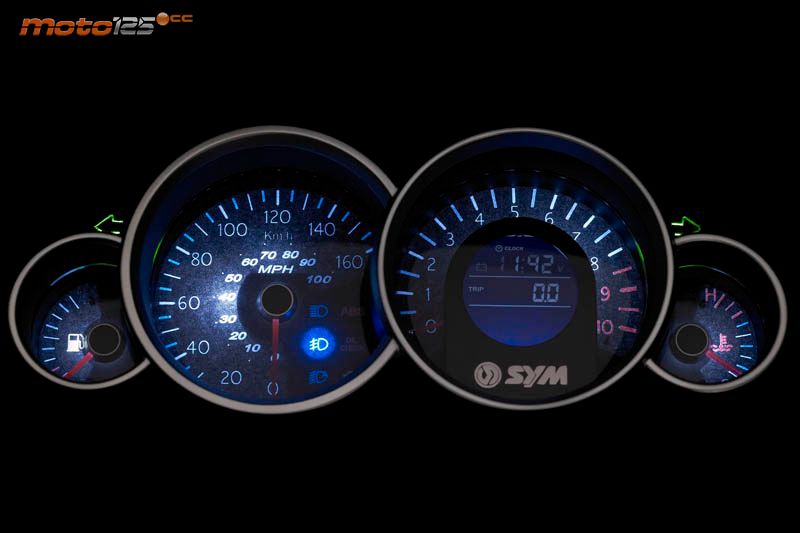 SYM Joymax ABS Sport125i — foto 8