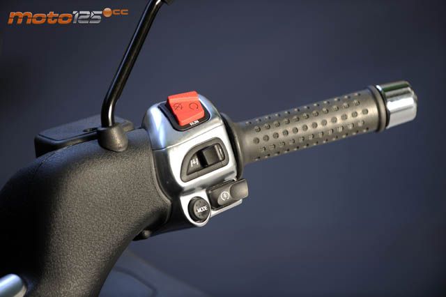 Piaggio MP3 250 LT — foto 9